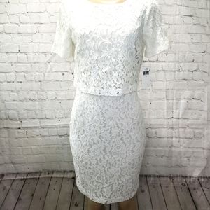 Lauren by Ralph lauren women's lace midi dress. Floral lace popover dress.